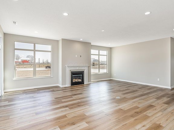 3rd image of 1510 Harvest Ln