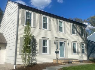 11 Leaycraft Ln, Caldwell, NJ 07006