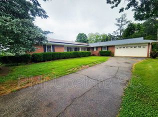 27 Terrain Dr, Greenville, SC 29605