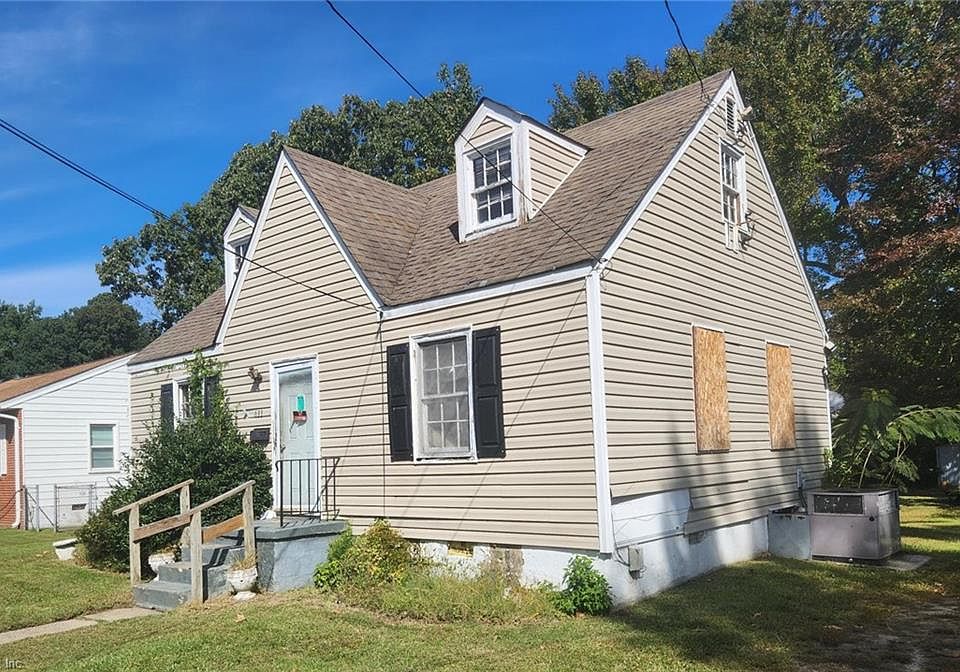 1st image of 633 Sedgefield Dr
