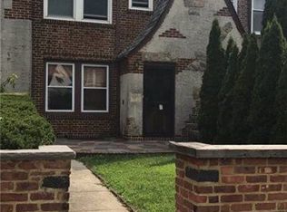 6834 Ingram St, Forest Hills, NY 11375