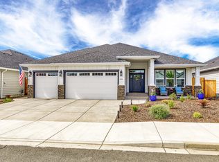 979 Arrowhead Trl, Eagle Pt, OR 97524