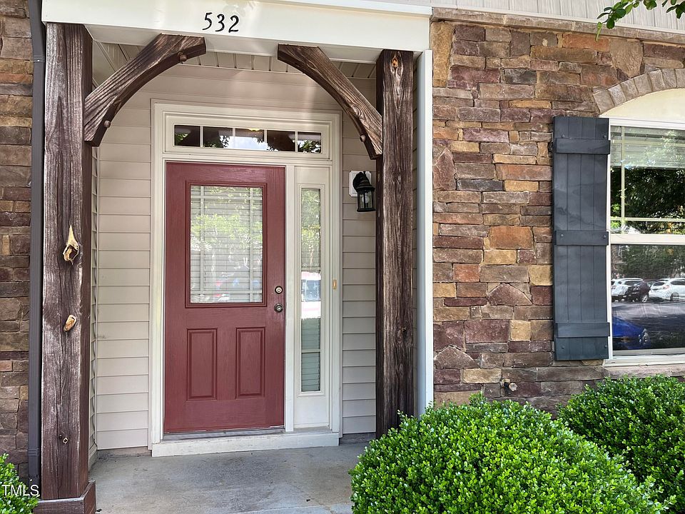 1st image of 532 Matheson Pl