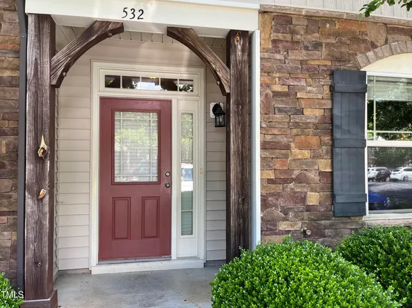 532 Matheson Pl, Cary, NC 27511