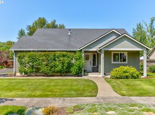 1701 NW Woodland Dr, McMinnville, OR 97128
