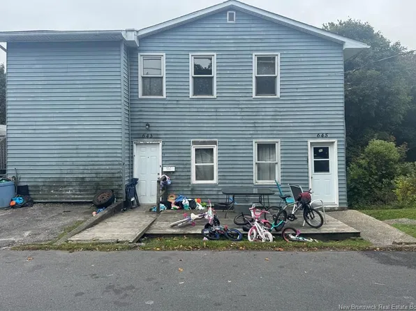 645 George St #643, Saint John, NB E2M 3T2
