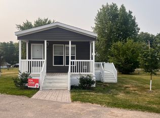 160 Cedar Dr, Marion, IA 52302