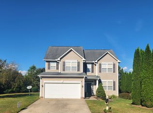 51 Stone River Dr, Asheville, NC 28804