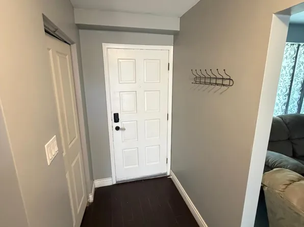 77 Dalegrove Dr, Kitchener, ON N2M 2G6