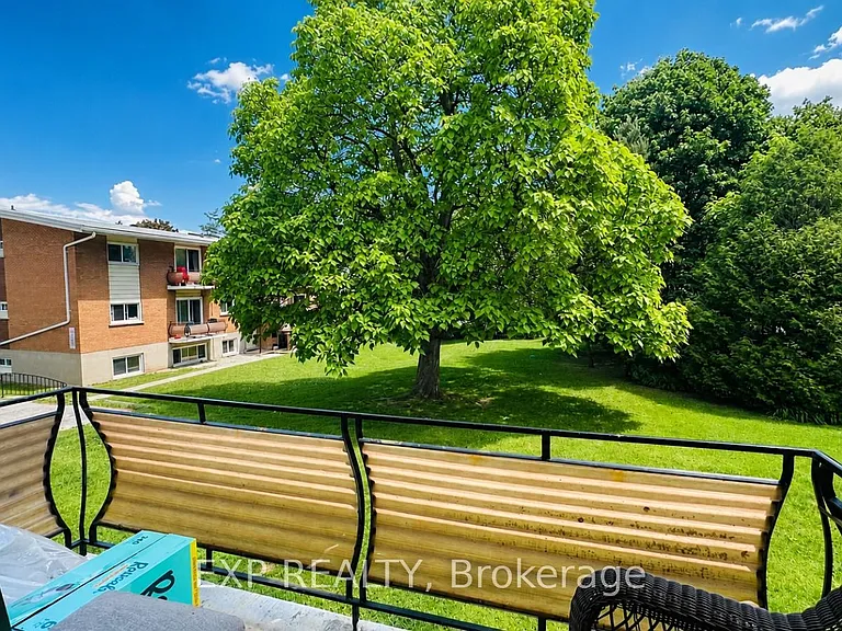 428 Barrie Pl #2 — Photo 16
