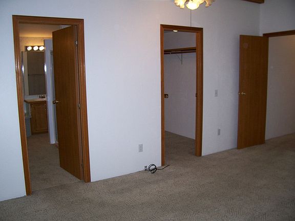 3rd image of 836 Harman Way S Space 61