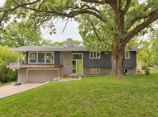 6771 College Ave, Windsor Heights, IA 50324