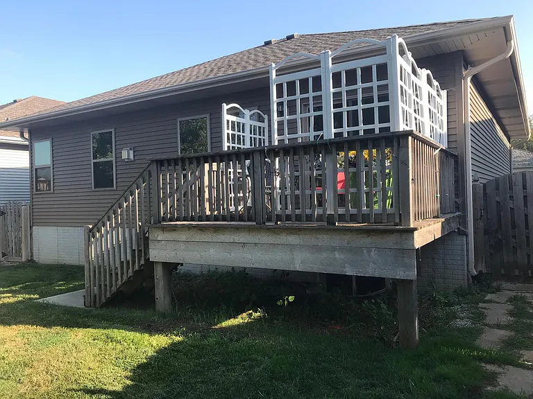 17020 Cypress St — Photo 4