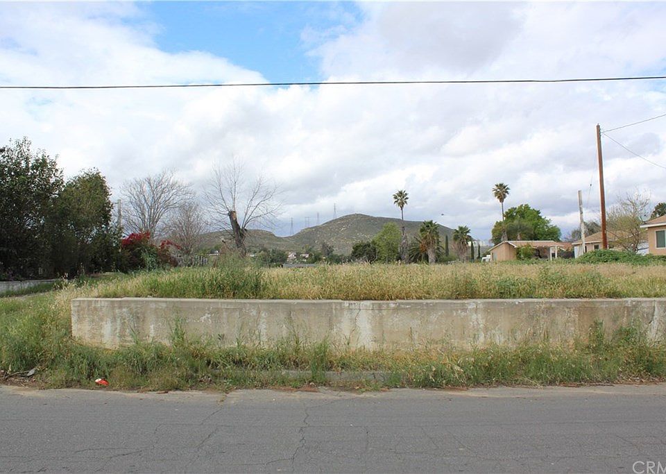1st image of 11832 Burns Ave
