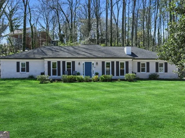 648 Dogwood Dr, Lawrenceville, GA 30046