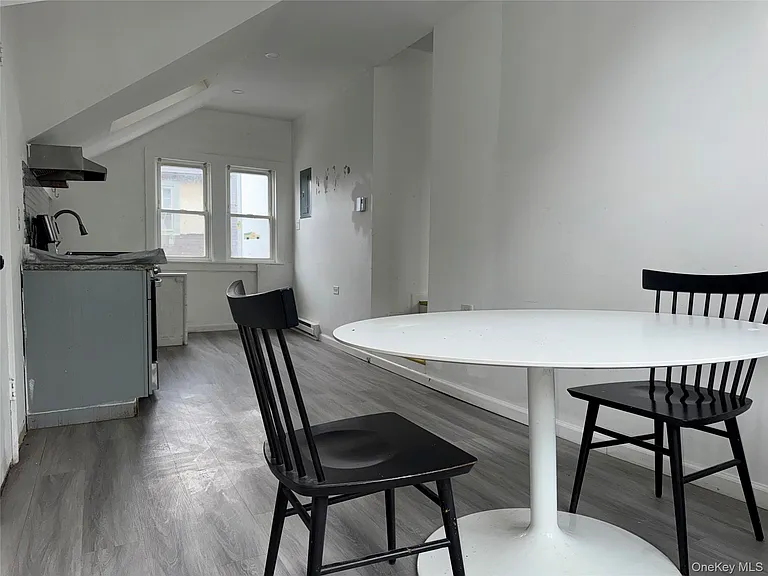 300 Highland Ave #7 — Photo 5