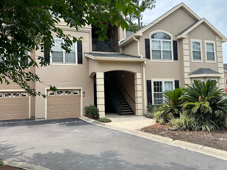 1st image of 13810 SUTTON PARK Drive N #1227