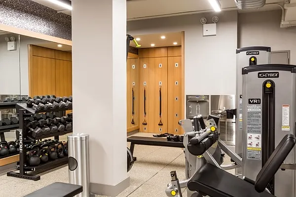 Rented by Greystar | media 10