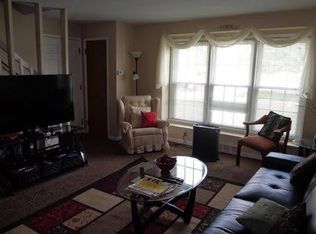 7386 Pearl Rd, Cleveland, OH 44130