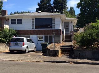 1547 SE Jackson St, Roseburg, OR