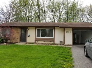 1509 Crosby Ct, Hanover Park, IL 60133