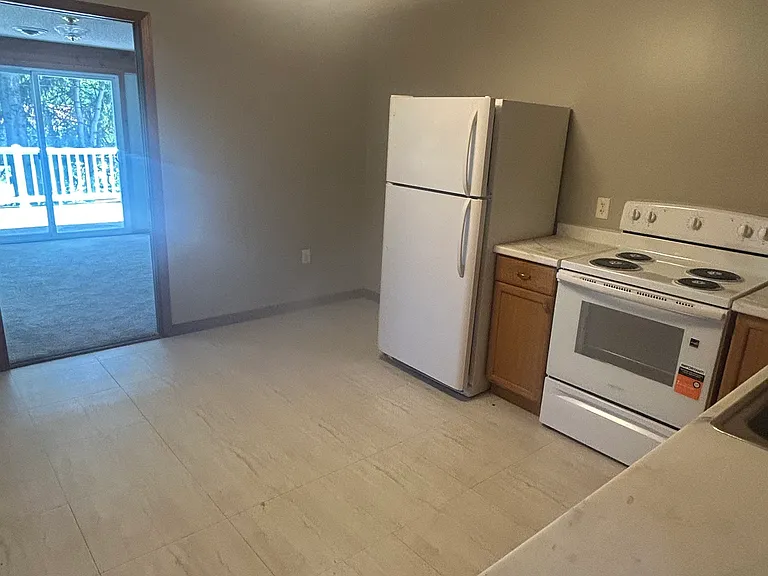 825 Payne Ave #B — Photo 5