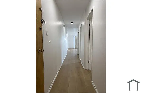 Building Photo - 711 Barneveld Ave