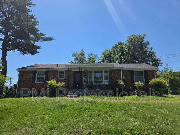 218 Walcott Dr, Nashville, TN 37214