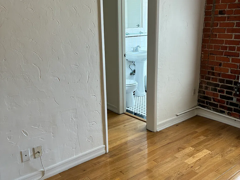 800 Las palmas LLC