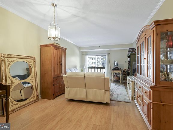 5th image of 1211 S Eads St APT 311
