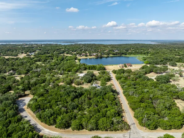 4084 Mesquite Dr, Whitney, TX 76692