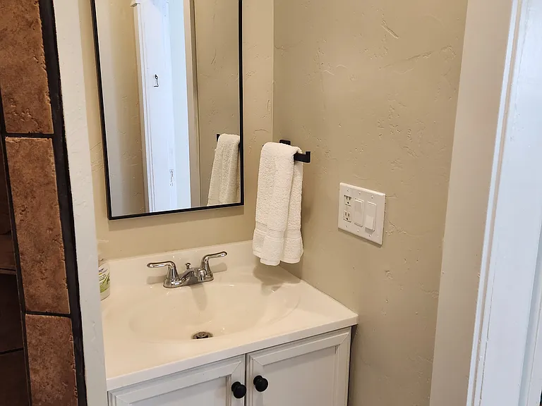 2nd bathroom