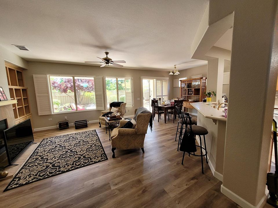1st image of 897 Wildomar Ln