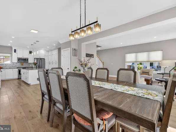 6416 Tisdale Ter, Bethesda, MD 20817