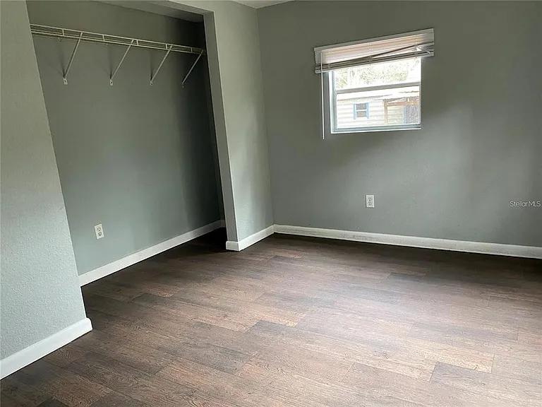 17410 NE 37th Ct — Photo 5