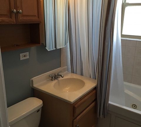4th image of 3839 N Western Ave Unit 304