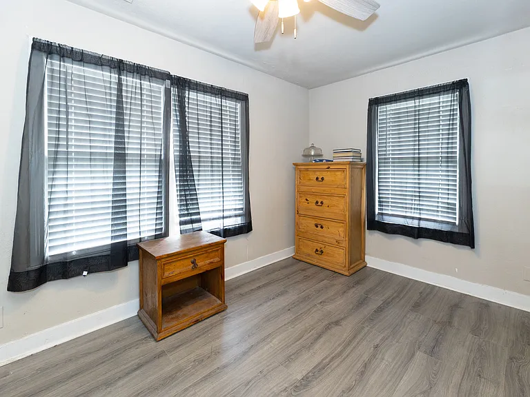 513-1 E Doddridge Ave #2 — Photo 11