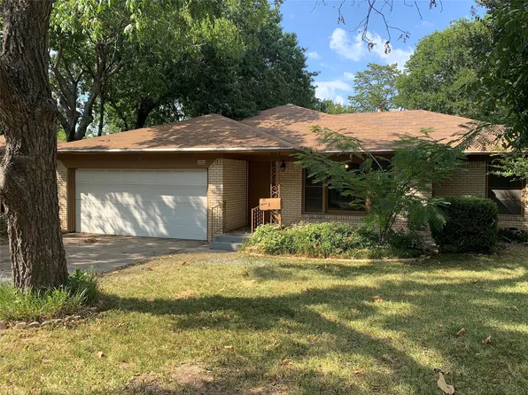 7433 Vallejo Dr, Dallas, TX 75227