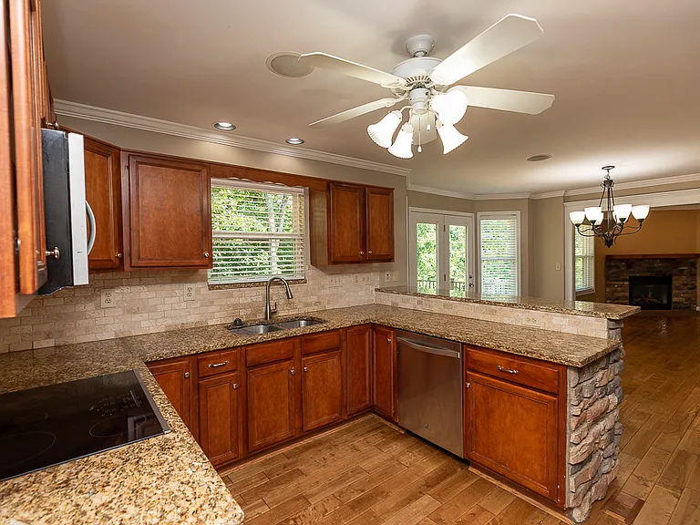 2059 Arbor Springs Blvd — Photo 6