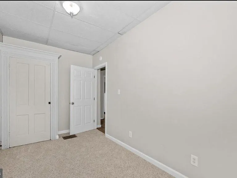 118 Independence St — Photo 11
