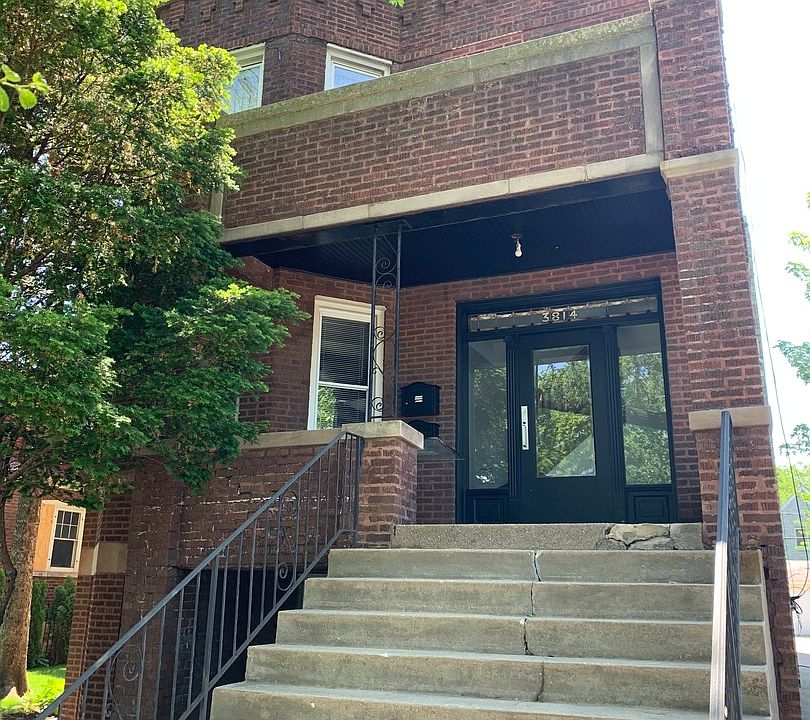1st image of 3814 N St Louis Ave #2