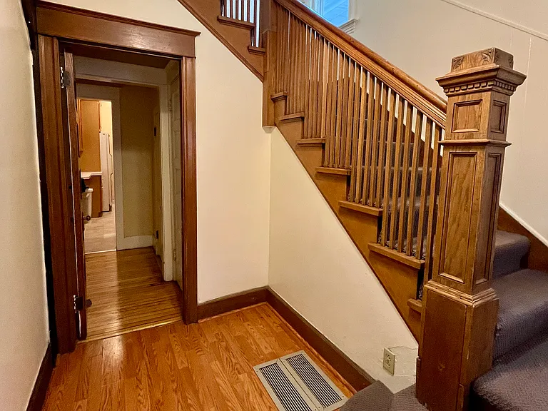 2022 Sherman Ave — Photo 17