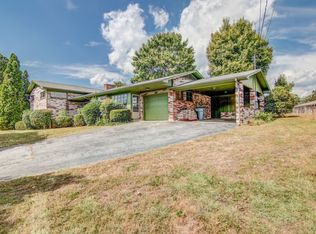 202 Greenfield Pl, Bristol, TN 37620