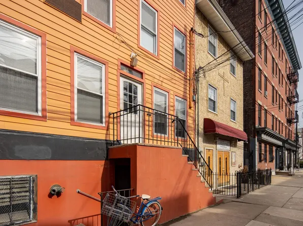 342 4th Street image 14 of 15