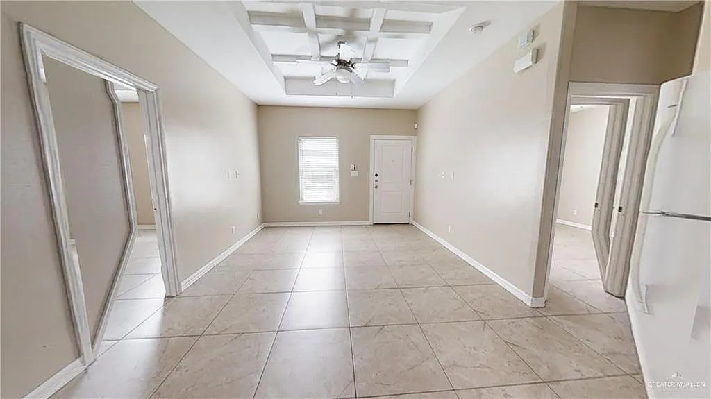 3 bed, 2.0 bath, 950 sqft, $1,000 — Photo 3