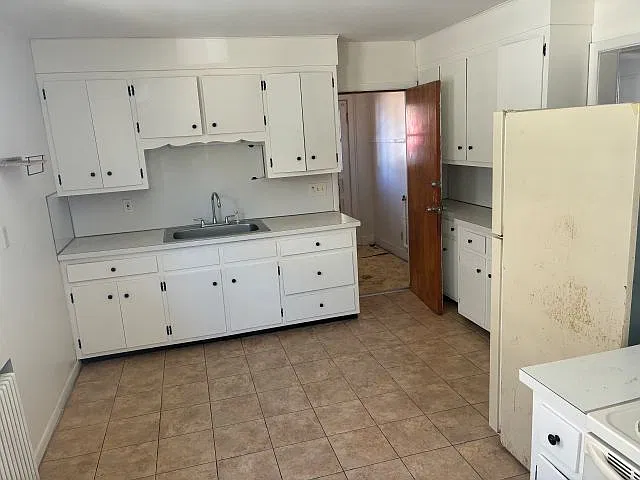 2 bed, 1200 sqft, $1,695 — Photo 2