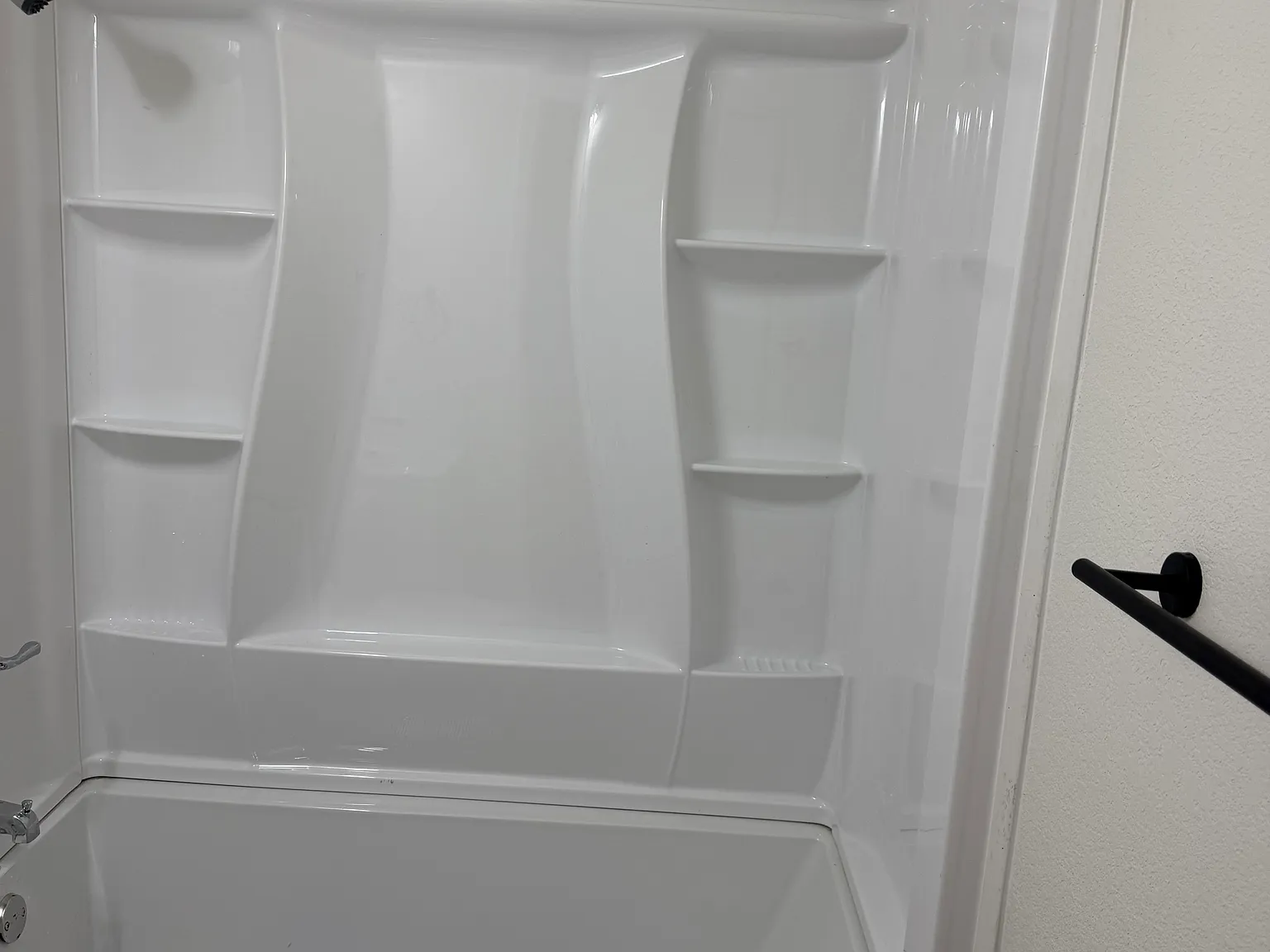 1 bed, 700 sqft, $750 — Photo 2