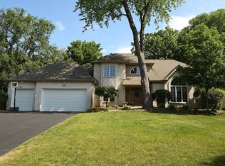 1685 Greene Ridge Dr, Naperville, IL 60565