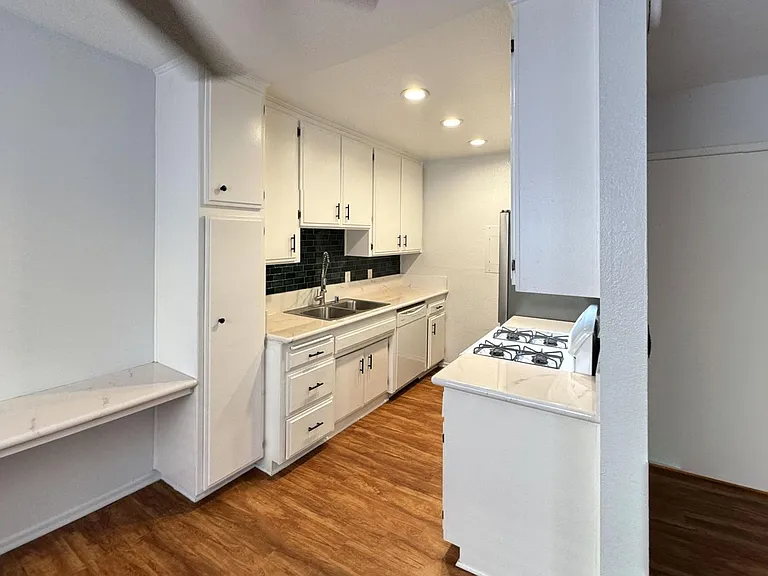 4071 Mclaughlin Ave — Photo 37