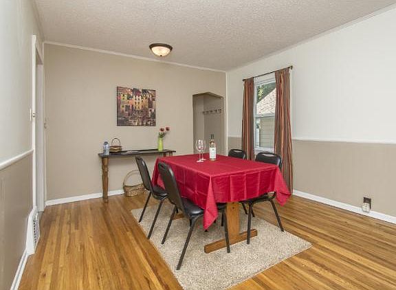 5th image of 3754 Newton Ave N